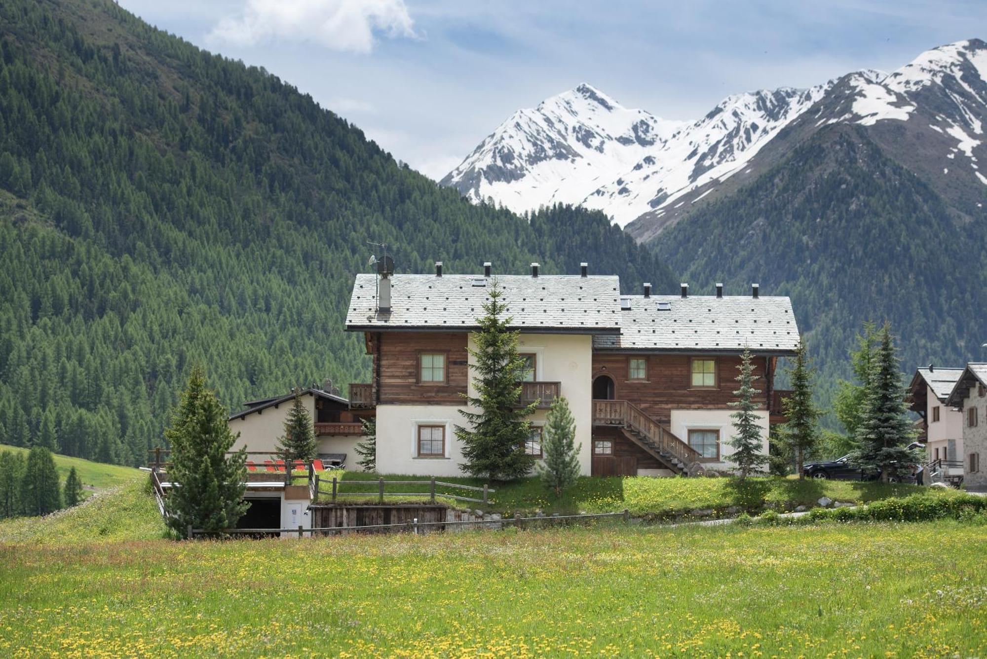 Residence Le Cascate 리비뇨 외부 사진